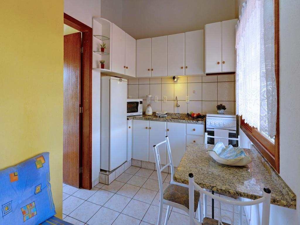 Morada Do Sol Apart Hotel Гаропаба Стая снимка